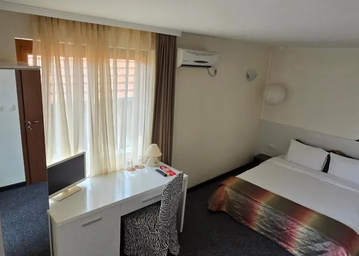 Diamanti Hotel 3*