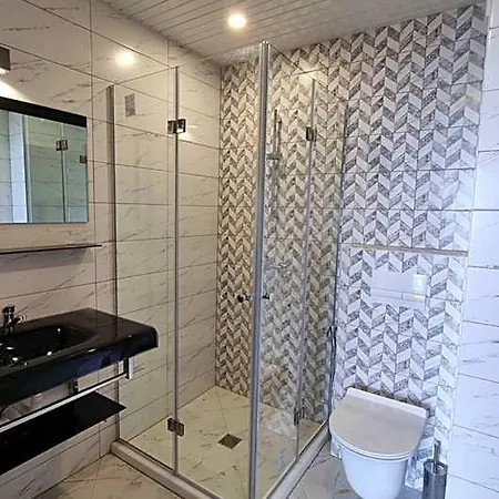 Diamanti Hotel 3*