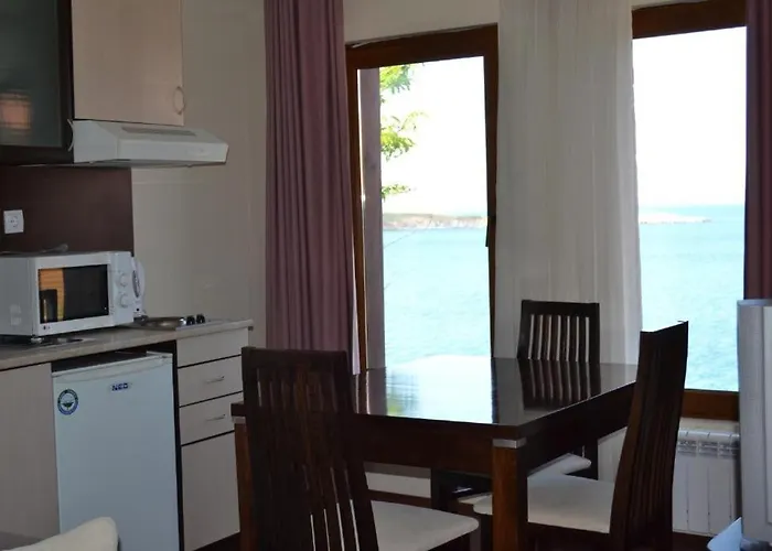 מלון Diamanti 3*